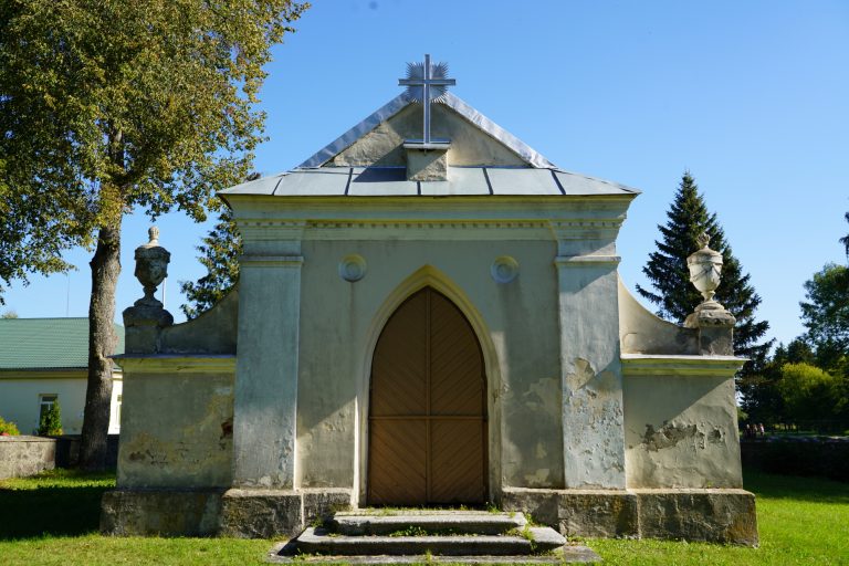 Gelvonų Pliaterių-Žabų koplyčia-mauzoliejus