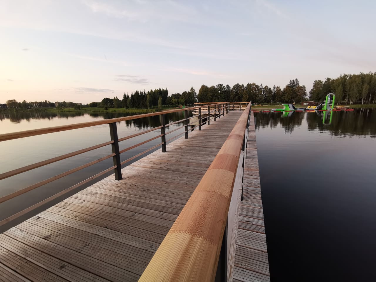 Pėščiųjų tiltas per Širvintų tvenkinį